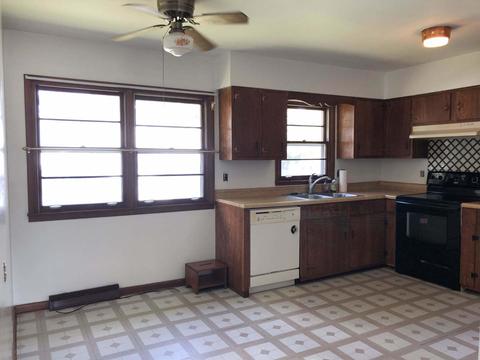 301 E Sunset Pl, Dekalb, IL 60115 photo 7