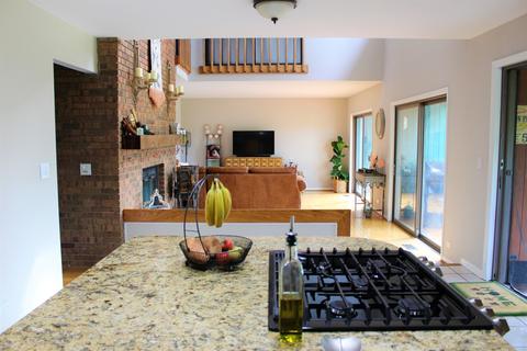 1011 Auburn Ln, Bartlett, IL 60103 photo 16