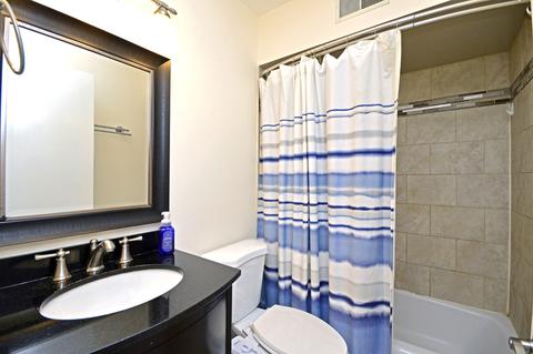 3825 W Devon Ave #101, Chicago, IL 60659 photo 10