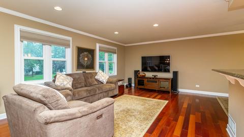 1455 Mayfield Ln, Hoffman Estates, IL 60169 photo 6