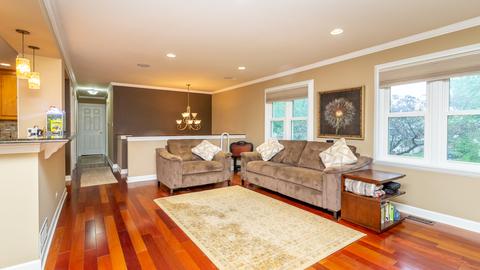 1455 Mayfield Ln, Hoffman Estates, IL 60169 photo 9