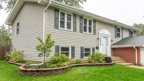 1455 Mayfield Ln, Hoffman Estates, IL 60169 photo 4