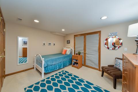 7 Hawkins Cir, Wheaton, IL 60189 photo 24