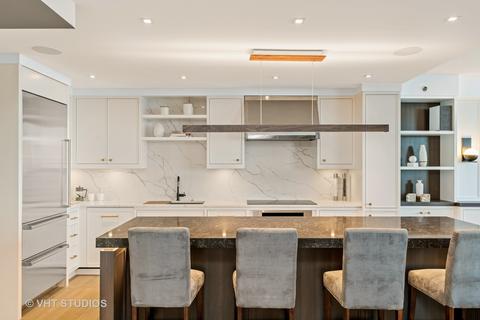 180 E Pearson St #6502, Chicago, IL 60611 photo 8
