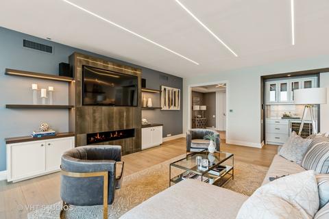 180 E Pearson St #6502, Chicago, IL 60611 photo 4