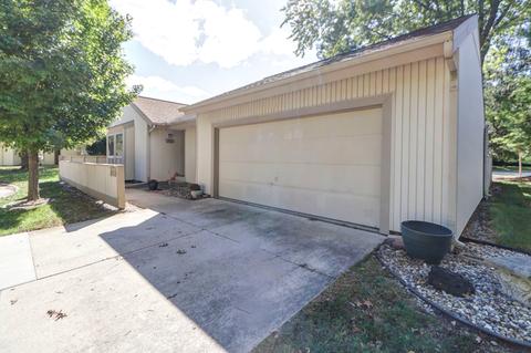 711 Phoenix Dr, Champaign, IL 61820 photo 4