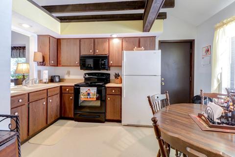 711 Phoenix Dr, Champaign, IL 61820 photo 13