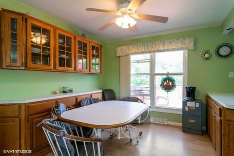 3715 N Firestone Dr, Hoffman Estates, IL 60192 photo 4