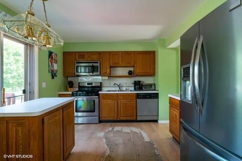 3715 N Firestone Dr, Hoffman Estates, IL 60192 photo 3