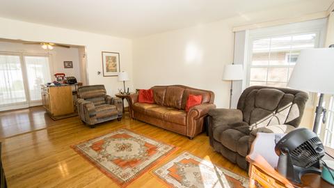 220 E Wrightwood Ave, Addison, IL 60101 photo 4