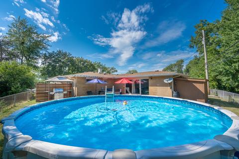 139 E Normandy Dr, Addison, IL 60101 photo 17