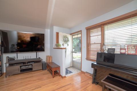 7945 W 78th St, Bridgeview, IL 60455 photo 3