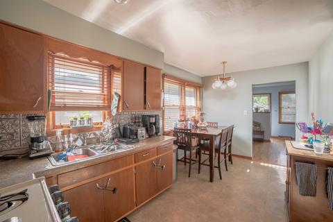 7945 W 78th St, Bridgeview, IL 60455 photo 5