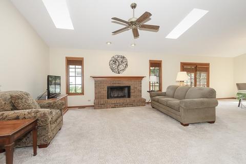 2182 Jordan Ct, Elgin, IL 60123 photo 6
