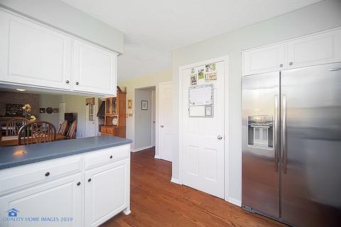 26 W240 Durfee Rd, Wheaton, IL 60189 photo 5