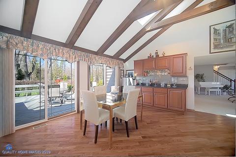 26 W240 Durfee Rd, Wheaton, IL 60189 photo 8