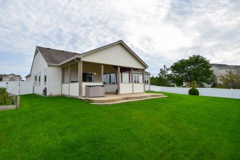 2915 Discovery Dr, Plainfield, IL 60586 photo 3