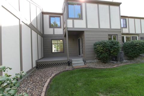 1304 Kingsridge Ct #B, Normal, IL 61761 photo 3