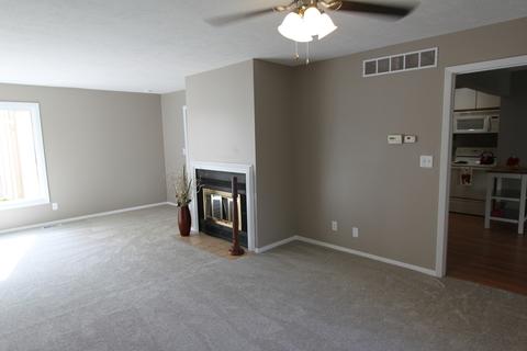 1304 Kingsridge Ct #B, Normal, IL 61761 photo 10