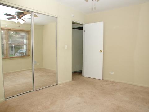 1931 Georgetown Ln, Hoffman Estates, IL 60169 photo 7
