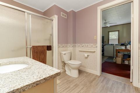 401 E Columbia St, Danvers, IL 61732 photo 12