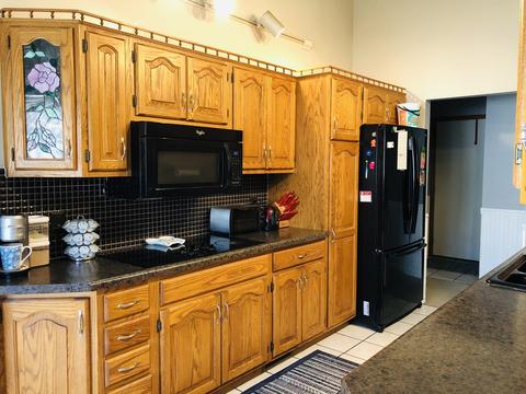 203 Scott Dr, Dwight, IL 60420 photo 2