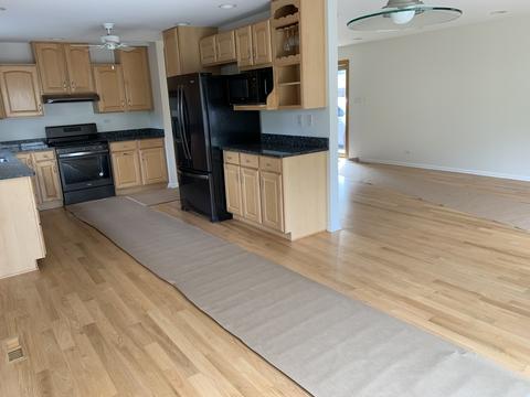 70 Lance Dr, Des Plaines, IL 60016 photo 9