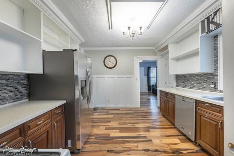 606 Grace St, Elgin, IL 60120 photo 9