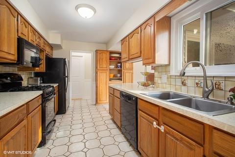 7 Rob Rd, Mount Prospect, IL 60056 photo 7