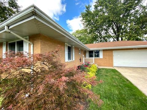 801 Morningside Dr, Rantoul, IL 61866 photo 3