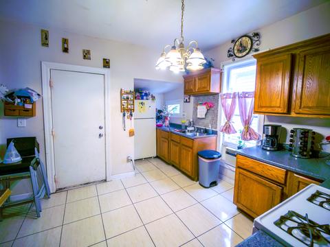 403 Raymond St, Elgin, IL 60120 photo 38