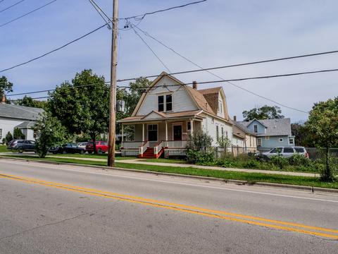 403 Raymond St, Elgin, IL 60120 photo 3