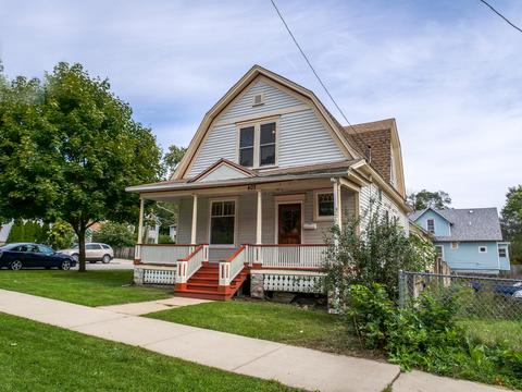 403 Raymond St, Elgin, IL 60120 photo 2