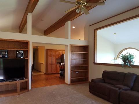 201 N Draper Rd, Mchenry, IL 60050 photo 7