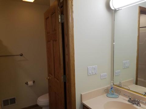 201 N Draper Rd, Mchenry, IL 60050 photo 24