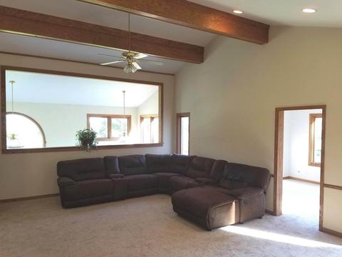 201 N Draper Rd, Mchenry, IL 60050 photo 9