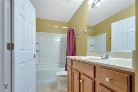 808 Colchester Dr, Oswego, IL 60543 photo 30
