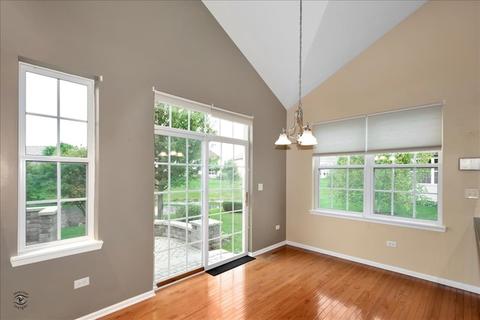 808 Colchester Dr, Oswego, IL 60543 photo 10
