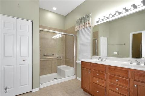 808 Colchester Dr, Oswego, IL 60543 photo 21