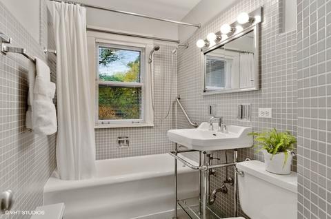 1024 Maple Ave, Evanston, IL 60202 photo 23