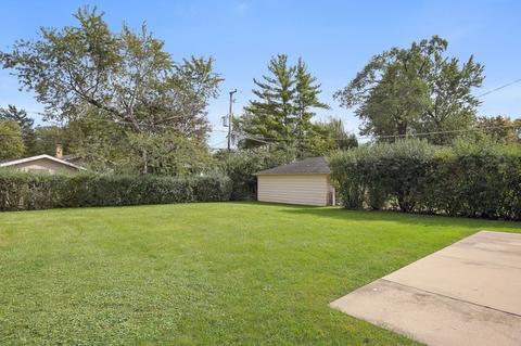 231 Michael Mnr, Glenview, IL 60025 photo 16