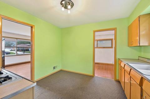 231 Michael Mnr, Glenview, IL 60025 photo 5