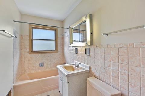 231 Michael Mnr, Glenview, IL 60025 photo 11