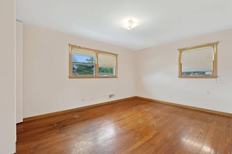 231 Michael Mnr, Glenview, IL 60025 photo 8