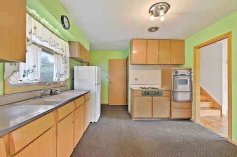 231 Michael Mnr, Glenview, IL 60025 photo 6