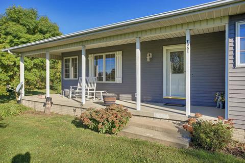 7961 Adam Rd, Weldon, IL 61882 photo 3