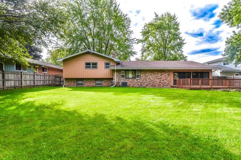 1528 Maple Ln, Elgin, IL 60123 photo 30