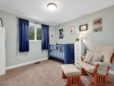 1151 Kent Ct, Wheaton, IL 60189 photo 14