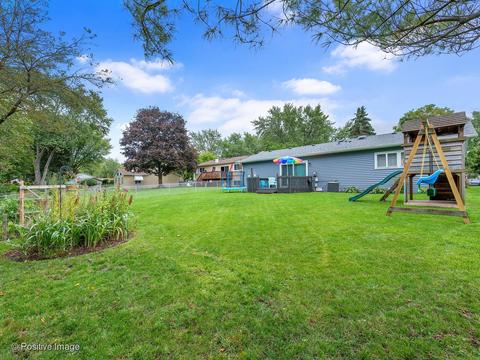 1151 Kent Ct, Wheaton, IL 60189 photo 18