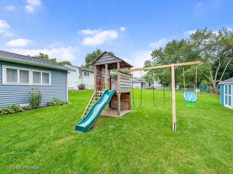 1151 Kent Ct, Wheaton, IL 60189 photo 22